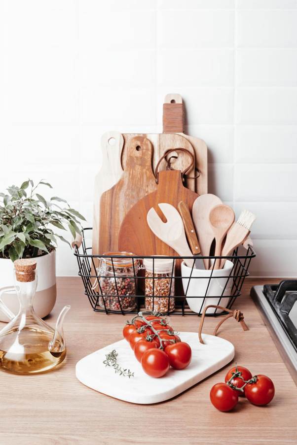 Global Demand for Indian Wooden Kitchenware: Export Strategy